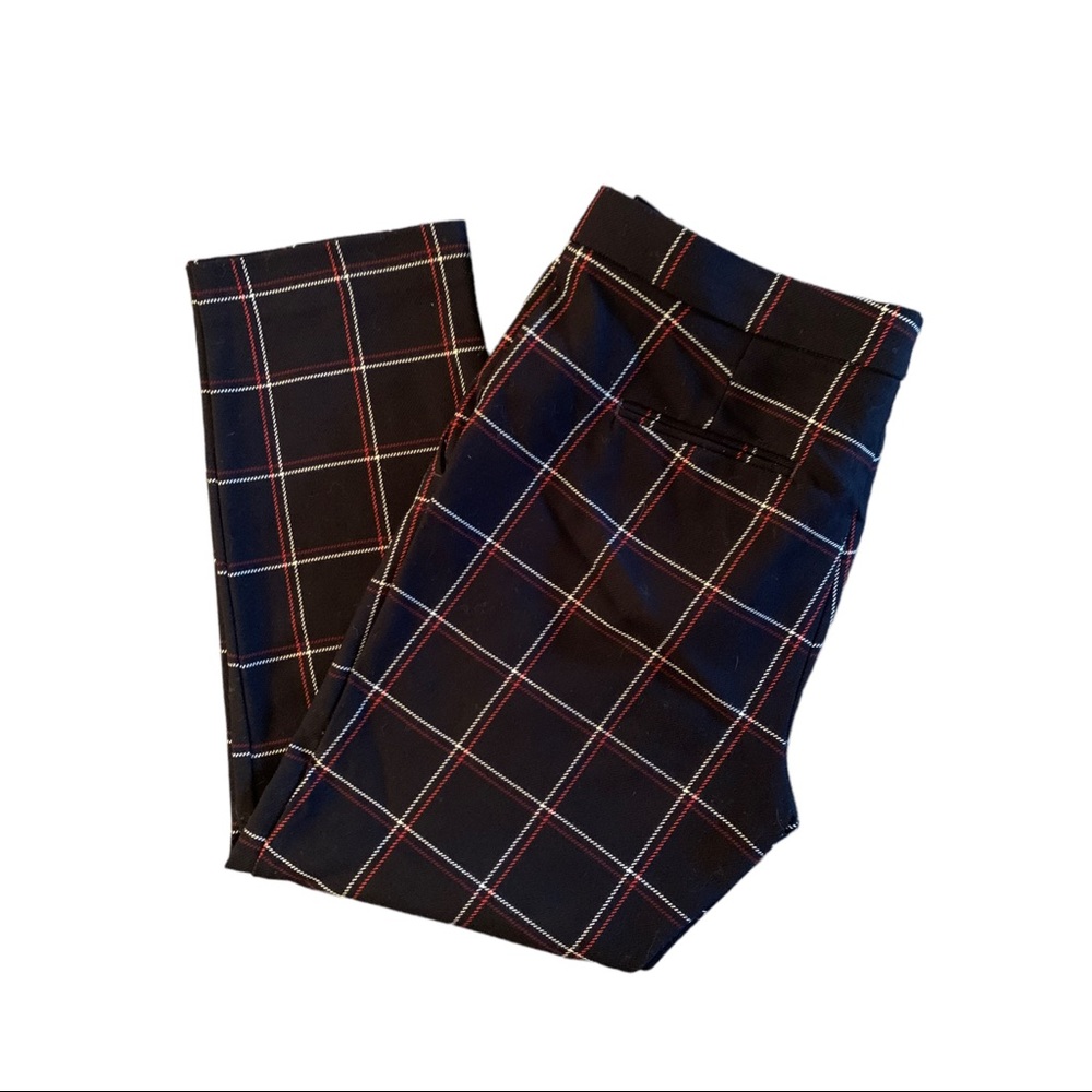 Ann Taylor size 8 black and red stripped pants straight leg